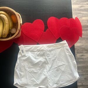 Outdoor Voices- white size large- the exercise 3” skort